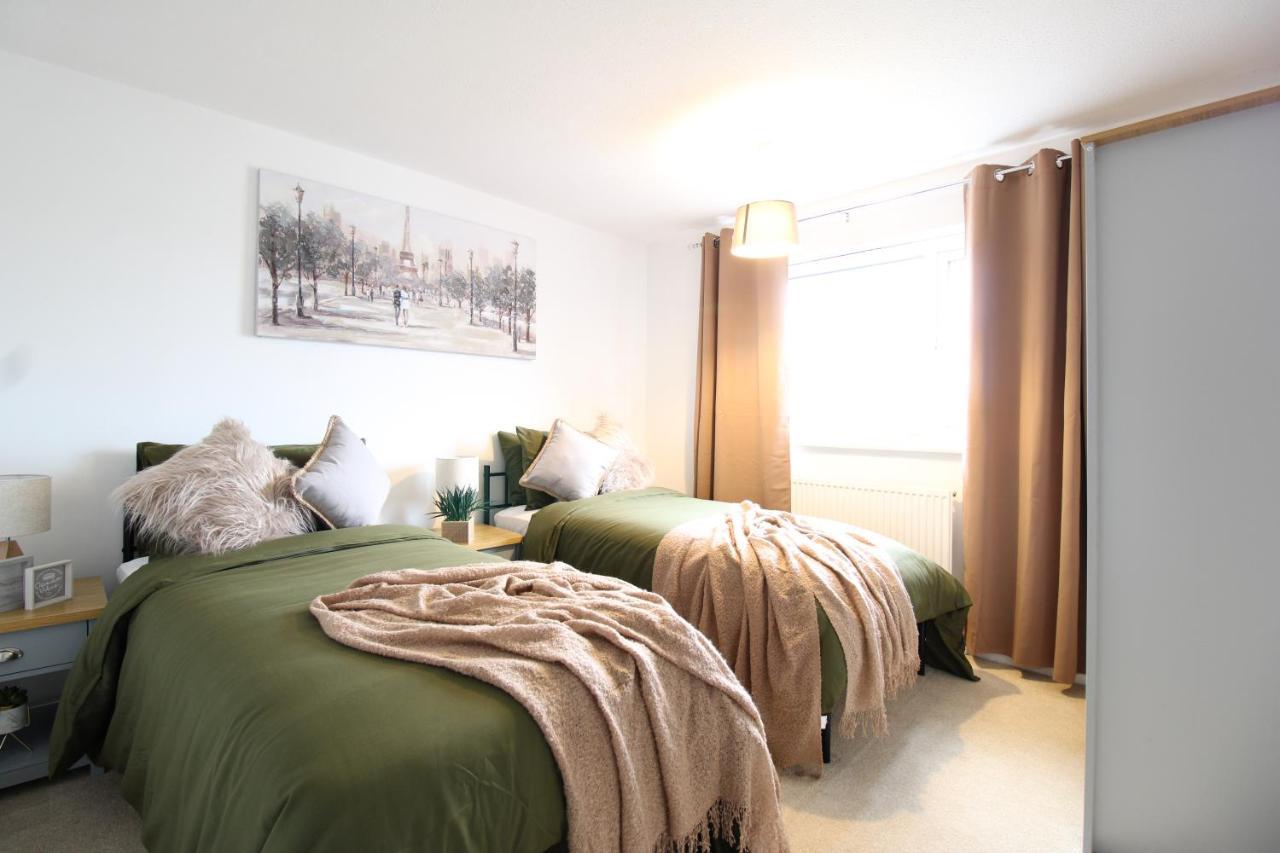 Appartamento Virexxa Aylesbury Centre Esterno foto